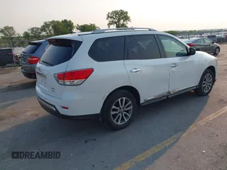 2014 Nissan Pathfinder SL with VIN 5N1AR2MM9EC704041, listed as a IAAI auction lot 42453350 with 220,947 mi miles and . Bid and sale history available at DreamBid. Image 4.