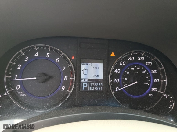 2012 Infiniti FX35 with VIN JN8AS1MW0CM154423, listed as a Copart auction lot 68378164 with 173,839 mi miles and Salvage Title. Bid and sale history available at carsss.com. Image 9.