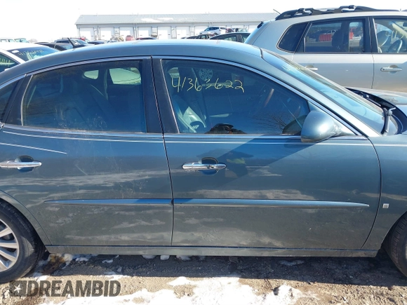 2007 Buick LaCrosse CXS with VIN 2G4WE587X71124264, listed as a IAAI auction lot 41363622 with 178,830 mi miles. Bid and sale history available at carsss.com. Image 13.