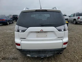 2008 Mitsubishi Outlander XLS with VIN JA4MT41X88Z009462, listed as a Copart auction lot 44002115 with 278,859 mi miles and Salvage Title. Bid and sale history available at carsss.com. Image 6.