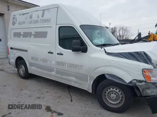 2017 Nissan NV Cargo SV z VIN 1N6BF0LY7HN808530, wystawiony jako IAAI lot #41222479 z przebiegiem 178 092 mil mil oraz . Historia ofert i sprzedaży dostępna na DreamBid. Obrazek 14.