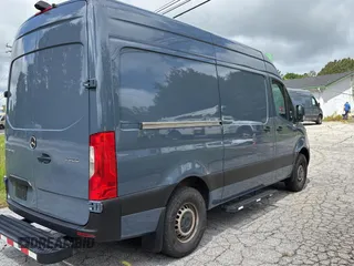 2019 Mercedes-Benz Sprinter Cargo with VIN WD4PF0CD7KP043942, listed as a Copart auction lot 54968745 with 141,118 mi miles and Clean Title. Bid and sale history available at carsss.com. Image 4.