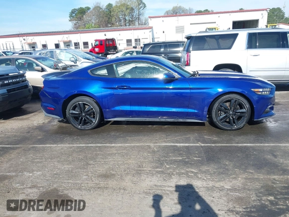2016 Ford Mustang EcoBoost z VIN 1FA6P8TH0G5206167, wystawiony jako IAAI lot #41833768 z przebiegiem 101 181 mil mil oraz . Historia ofert i sprzedaży dostępna na DreamBid. Obrazek 13.