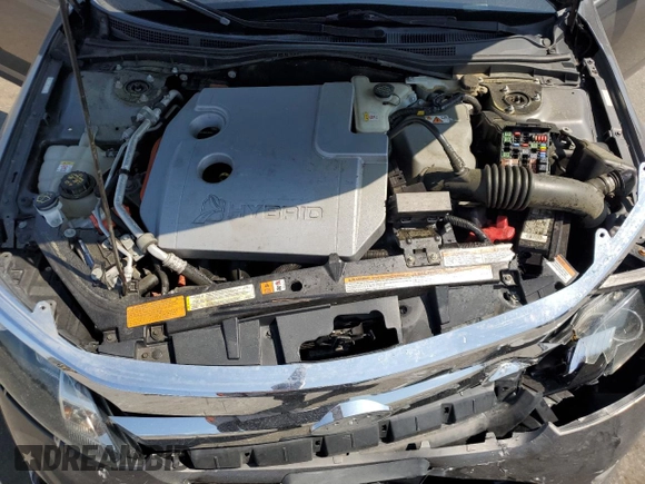 2010 Ford Fusion Hybrid z VIN 3FADP0L33AR267806, wystawiony jako Copart lot #55952815 z przebiegiem 146 912 mil mil oraz Szkoda całkowita • Salvage title. Historia ofert i sprzedaży dostępna na DreamBid. Obrazek 11.
