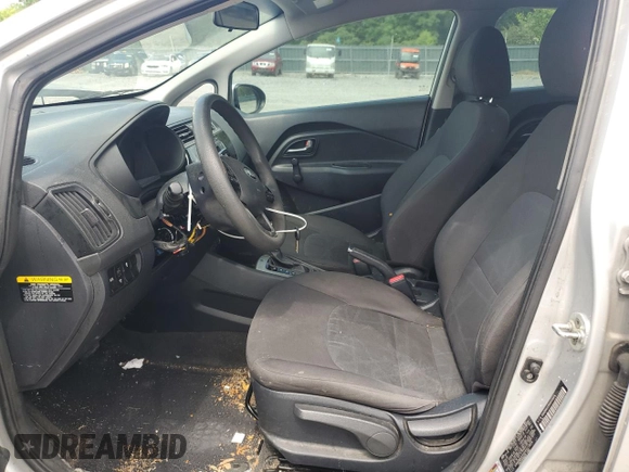 2017 Kia Rio LX z VIN KNADM4A39H6011624, wystawiony jako Copart lot #55046465 z przebiegiem 150 892 mil mil oraz Szkody całkowita. Historia ofert i sprzedaży dostępna na DreamBid. Obrazek 7.