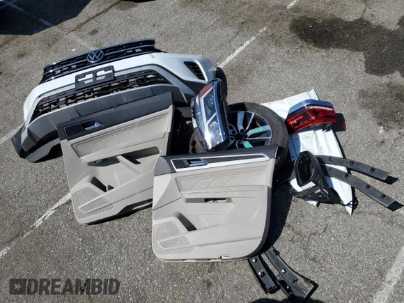 2021 Volkswagen Atlas SE with VIN 1V2DP2CA1MC549724, listed as a Copart auction lot 50237905 with 45,932 mi miles and Salvage title. Bid and sale history available at DreamBid. Image 13.