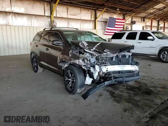 2017 Toyota Highlander LE with VIN 5TDBZRFH1HS426675, listed as a Copart auction lot 48574025 with 64,909 mi miles and Salvage title. Bid and sale history available at DreamBid. Image 12.