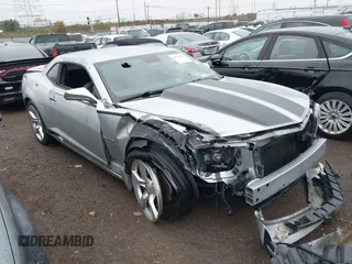 2010 Chevrolet Camaro 1LT z VIN 2G1FB1EV6A9169857, wystawiony jako IAAI lot #40785099 z przebiegiem 129 383 mil mil oraz . Historia ofert i sprzedaży dostępna na DreamBid. Obrazek 1.