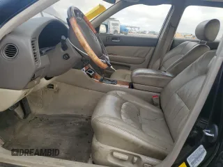 2000 Lexus LS 400 z VIN JT8BH28F3Y0169199, wystawiony jako Copart lot #46851025 z przebiegiem 302 914 mil mil oraz Szkoda całkowita • Salvage title. Historia ofert i sprzedaży dostępna na DreamBid. Obrazek 7.