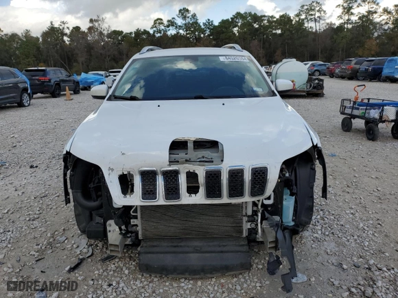 2019 Jeep Cherokee Latitude Plus with VIN 1C4PJLLN6KD149335, listed as a Copart auction lot 84520364 with 79,775 mi miles and Clean Title. Bid and sale history available at carsss.com. Image 5.