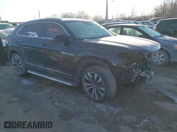 2021 Volkswagen Atlas SEL Premium R-Line z VIN 1V2FE2CA1MC213201, wystawiony jako IAAI lot #41316986 z przebiegiem 36 600 mil mil oraz . Historia ofert i sprzedaży dostępna na DreamBid. Obrazek 1.