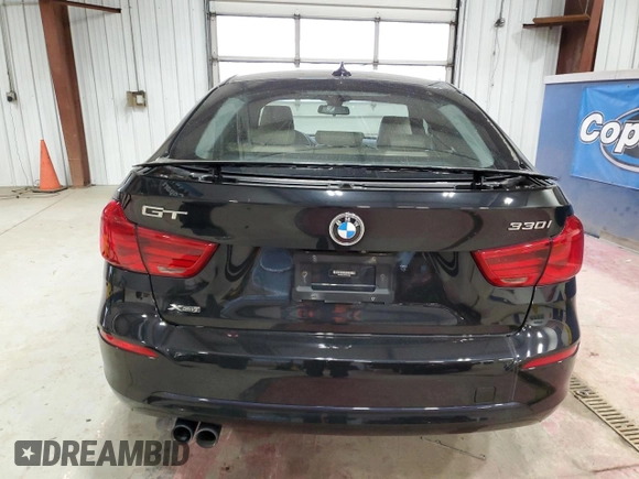 2019 BMW 3 Series 330i xDrive with VIN WBA8Z9C58KB220690, listed as a Copart auction lot 87442724 with 59,204 mi miles and Clean Title. Bid and sale history available at carsss.com. Image 6.