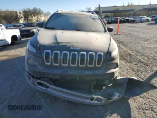 2016 Jeep Cherokee Limited with VIN 1C4PJMDS2GW186016, listed as a Copart auction lot 88911825 with 158,833 mi miles and Salvage title. Bid and sale history available at DreamBid. Image 5.