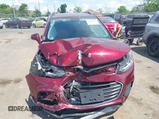 2017 Chevrolet Trax LT z VIN 3GNCJPSB2HL232848, wystawiony jako IAAI lot #42181512 z przebiegiem 28 597 mil mil oraz . Historia ofert i sprzedaży dostępna na DreamBid. Obrazek 11.