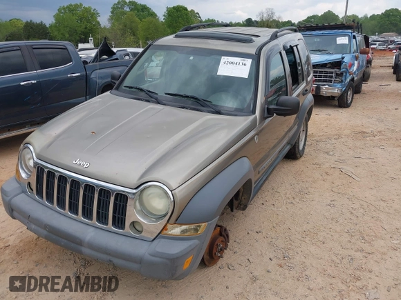 2005 Jeep Liberty Sport with VIN 1J4GL48K65W531365, listed as a IAAI auction lot 42004136 with 160,756 mi miles. Bid and sale history available at carsss.com. Image 2.