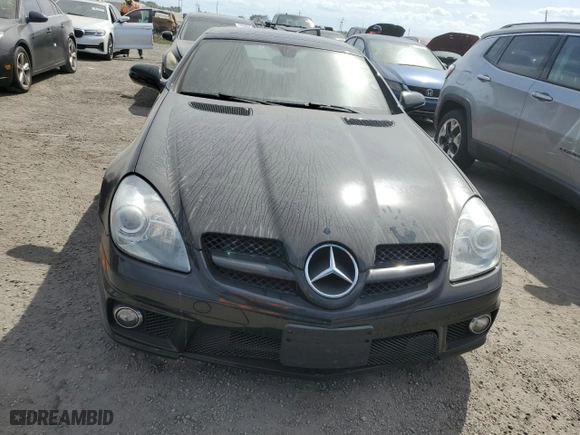 2011 Mercedes-Benz SLK-Class SLK 300 with VIN WDBWK5EA3BF242184, listed as a Copart auction lot 75091984 with NaN miles and Non Repairable. Bid and sale history available at carsss.com. Image 5.