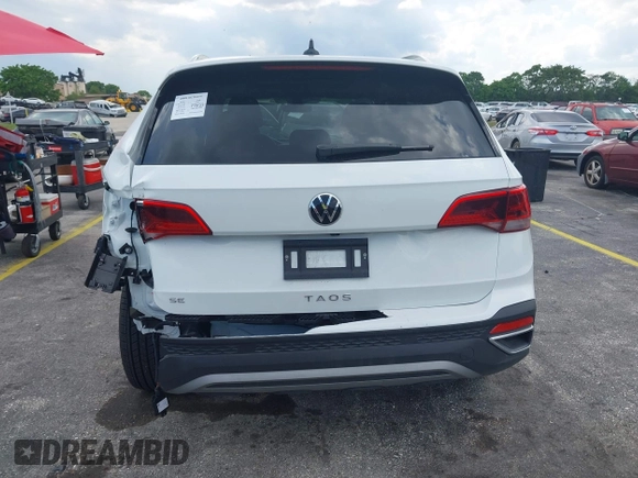 2024 Volkswagen Taos SE z VIN 3VVEX7B26RM128537, wystawiony jako IAAI lot #42344341 z przebiegiem 8 723 mil mil oraz . Historia ofert i sprzedaży dostępna na DreamBid. Obrazek 16.