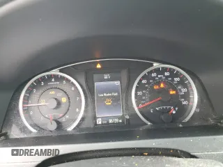 2017 Toyota Camry XLE z VIN 4T1BF1FK0HU426986, wystawiony jako Copart lot #56294715 z przebiegiem 86 159 mil mil oraz Szkoda całkowita • Salvage title. Historia ofert i sprzedaży dostępna na DreamBid. Obrazek 9.