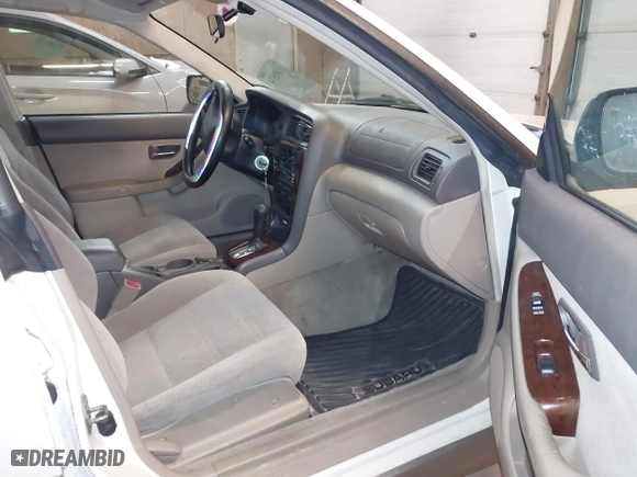 2002 Subaru Legacy Wagon Outback w/All Weather Pkg with VIN 4S3BH675027631668, listed as a IAAI auction lot 41491574 with 175,167 mi miles. Bid and sale history available at carsss.com. Image 5.