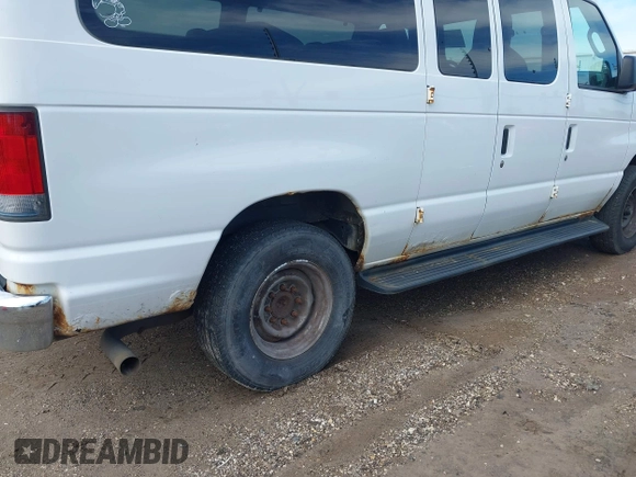 2010 Ford Econoline Passenger XL с VIN 1FBNE3BL6ADA30909, выставлен на аукционе IAAI как лот 42383904 с пробегом 284 194 миль миль и . История ставок и продаж доступна на DreamBid. Изображение 6.