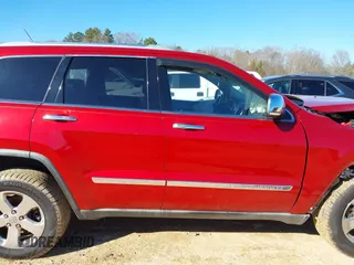 2011 Jeep Grand Cherokee Limited z VIN 1J4RR5GG0BC703946, wystawiony jako IAAI lot #41341735 z przebiegiem 139 389 mil mil oraz . Historia ofert i sprzedaży dostępna na DreamBid. Obrazek 13.