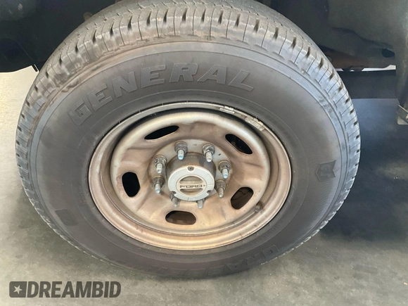 2019 Ford F-250 XL z VIN 1FT7X2B63KEC14817, wystawiony jako IAAI lot #42639323 z przebiegiem 173 427 mil mil oraz . Historia ofert i sprzedaży dostępna na DreamBid. Obrazek 19.