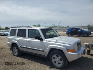 2008 Jeep Commander Sport with VIN 1J8HG48K58C186407, listed as a Copart auction lot 56226795 with 109,577 mi miles and Clean title. Bid and sale history available at DreamBid. Image 4.
