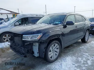 2021 Volkswagen Atlas SE with VIN 1V2KE2CA0MC231882, listed as a IAAI auction lot 41542291 with 37,219 mi miles and . Bid and sale history available at DreamBid. Image 2.