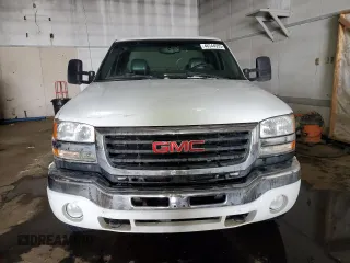 2007 GMC Sierra 2500HD Classic SLE1 with VIN 1GTHK29D07E115595, listed as a Copart auction lot 46344935 with 311,093 mi miles and Clean Title. Bid and sale history available at carsss.com. Image 5.