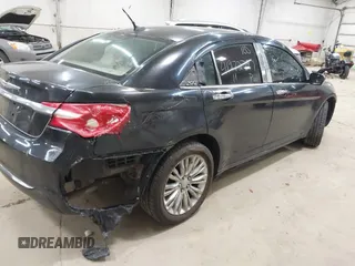 2011 Chrysler 200 Limited with VIN 1C3BC2FG0BN582109, listed as a IAAI auction lot 41972797 with 156,900 mi miles. Bid and sale history available at carsss.com. Image 6.