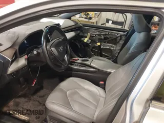 2019 Toyota Avalon XLE z VIN 4T1BZ1FB0KU027896, wystawiony jako IAAI lot #42110371 z przebiegiem 107 104 mil mil oraz . Historia ofert i sprzedaży dostępna na DreamBid. Obrazek 5.