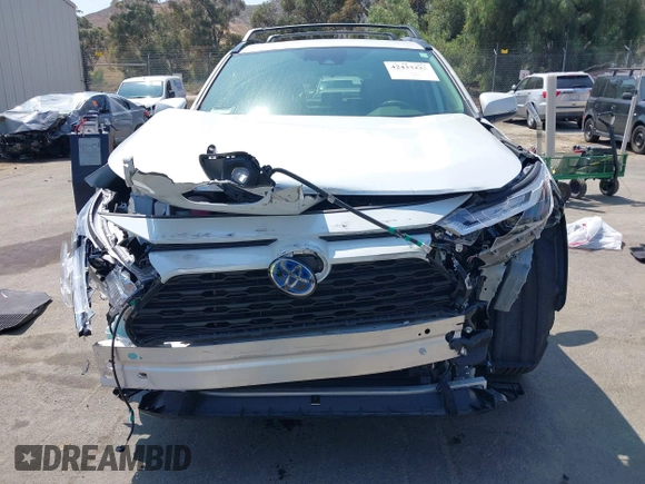 2024 Toyota RAV4 Hybrid XLE Premium with VIN JTMB6RFV9RJ063328, listed as a IAAI auction lot 42433233 with 9,874 mi miles and . Bid and sale history available at DreamBid. Image 13.