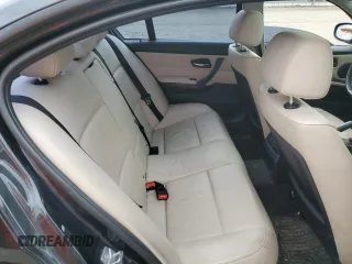 2011 BMW 3 Series 328i xDrive z VIN WBAPK5G58BNN30906, wystawiony jako Copart lot #54120725 z przebiegiem 146 978 mil mil oraz Szkoda całkowita • Salvage title. Historia ofert i sprzedaży dostępna na DreamBid. Obrazek 10.