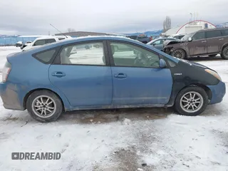 2004 Toyota Prius with VIN JTDKB20U540072979, listed as a IAAI auction lot 41249959 with 251,582 mi miles. Bid and sale history available at carsss.com. Image 14.