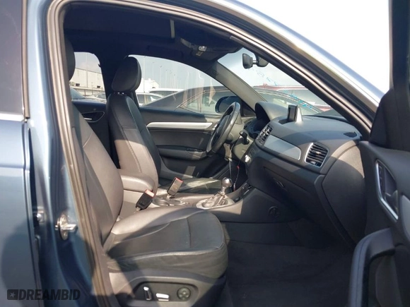 2016 Audi Q3 Premium Plus with VIN WA1BFCFS8GR010311, listed as a IAAI auction lot 41927789 with 91,400 mi miles. Bid and sale history available at carsss.com. Image 5.