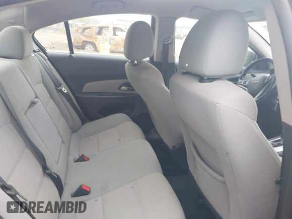 2014 Chevrolet Cruze 1LT with VIN 1G1PC5SB0E7137724, listed as a IAAI auction lot 42175995 with 276,145 mi miles and . Bid and sale history available at DreamBid. Image 8.