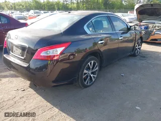 2010 Nissan Maxima 3.5 SV w/Sport Pkg with VIN 1N4AA5AP1AC860442, listed as a IAAI auction lot 42110964 with 189,392 mi miles. Bid and sale history available at carsss.com. Image 4.