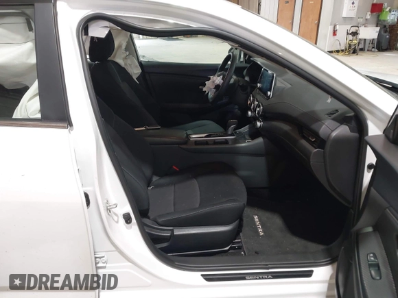 2024 Nissan Sentra SV with VIN 3N1AB8CV2RY226955, listed as a IAAI auction lot 42315544 with 14,572 mi miles and . Bid and sale history available at DreamBid. Image 5.