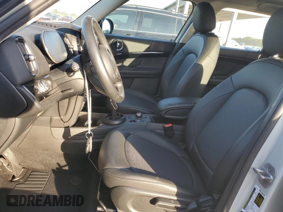 2022 MINI Countryman Cooper with VIN WMZ43BR00N3N70142, listed as a Copart auction lot 86846004 with 38,921 mi miles and Clean title. Bid and sale history available at DreamBid. Image 7.