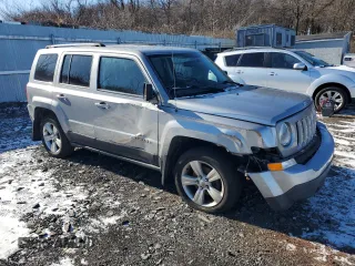 2014 Jeep Patriot Latitude with VIN 1C4NJRFB0ED816593, listed as a Copart auction lot 46106305 with 71,589 mi miles and Non Repairable. Bid and sale history available at carsss.com. Image 4.