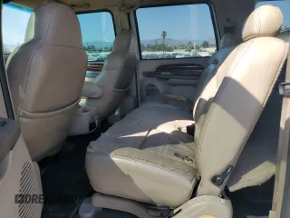 2001 Ford Excursion Limited с VIN 1FMNU42S81EC98586, выставлен на аукционе Copart как лот 63701165 с пробегом 302 278 миль миль и Чистый • Clean title. История ставок и продаж доступна на DreamBid. Изображение 11.