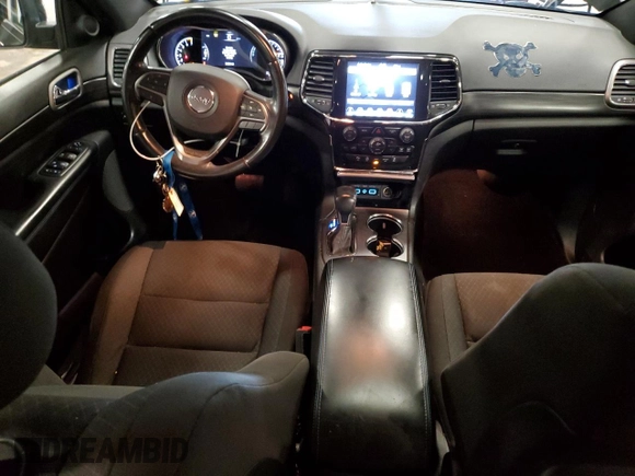 2020 Jeep Grand Cherokee Laredo E with VIN 1C4RJFAG9LC118683, listed as a Copart auction lot 61493395 with 84,204 mi miles and Salvage title. Bid and sale history available at DreamBid. Image 8.