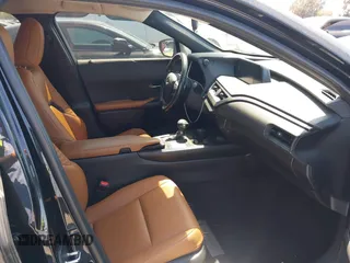 2022 Lexus UX 200 с VIN JTHX3JBH8N2047074, выставлен на аукционе IAAI как лот 41973682 с пробегом 27 248 миль миль и . История ставок и продаж доступна на DreamBid. Изображение 5.