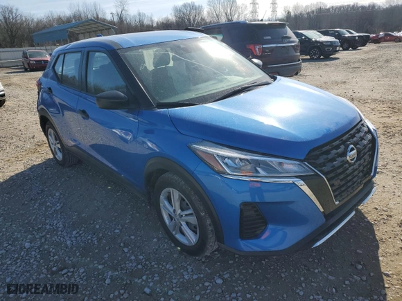 2023 Nissan Kicks S with VIN 3N1CP5BV0PL546263, listed as a Copart auction lot 42629035 with 17,839 mi miles and Salvage Title. Bid and sale history available at carsss.com. Image 4.