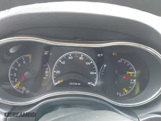 2016 Jeep Grand Cherokee Laredo with VIN 1C4RJFAG0GC504219, listed as a IAAI auction lot 42044039 with 121,734 mi miles. Bid and sale history available at carsss.com. Image 7.