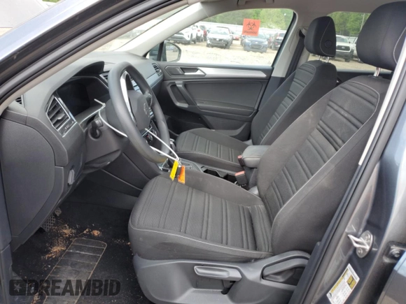 2022 Volkswagen Tiguan S z VIN 3VV1B7AX7NM119771, wystawiony jako Copart lot #53388255 z przebiegiem 50 757 mil mil oraz Szkoda całkowita • Salvage title. Historia ofert i sprzedaży dostępna na DreamBid. Obrazek 7.