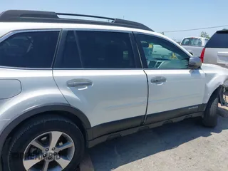 2014 Subaru Outback Limited with VIN 4S4BRDPC3E2279215, listed as a IAAI auction lot 42422247 with 118,678 mi miles and . Bid and sale history available at DreamBid. Image 14.