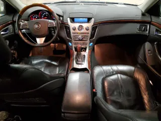 2010 Cadillac CTS Luxury z VIN 1G6DG5EG7A0147310, wystawiony jako Copart lot #49369695 z przebiegiem 213 851 mil mil oraz Czysty tytuł • Clean title. Historia ofert i sprzedaży dostępna na DreamBid. Obrazek 8.