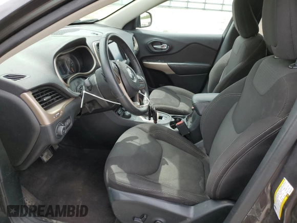 2017 Jeep Cherokee Latitude с VIN 1C4PJMCB9HW615722, выставлен на аукционе Copart как лот 53698105 с пробегом 95 958 миль миль и Списание • Salvage title. История ставок и продаж доступна на DreamBid. Изображение 7.