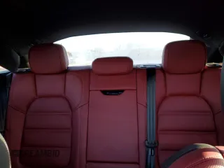 2022 Porsche Macan S z VIN WP1AG2A57NLB20467, wystawiony jako Copart lot #42649085 z przebiegiem Nie podano mil oraz Czysty tytuł • Clean title. Historia ofert i sprzedaży dostępna na DreamBid. Obrazek 10.